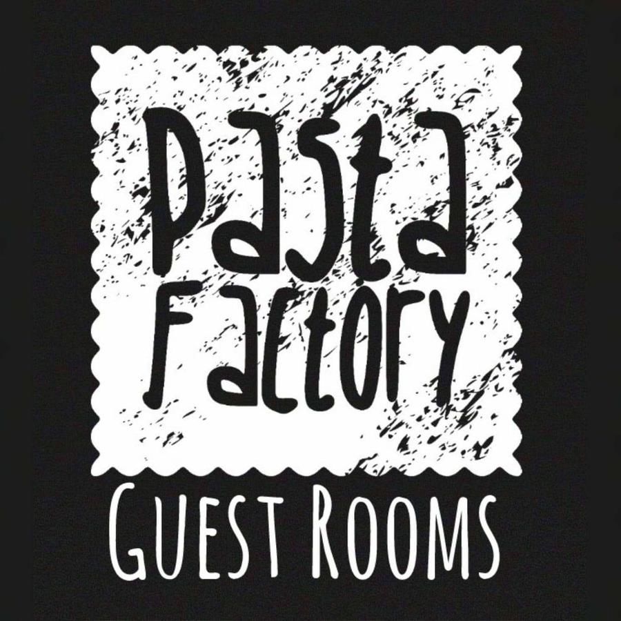 Проживание в семье Pasta Factory Guest Rooms Голуэй-44