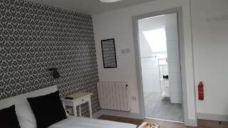 Проживание в семье Pasta Factory Guest Rooms Голуэй Двухместный номер с 1 кроватью и собственной ванной комнатой-1