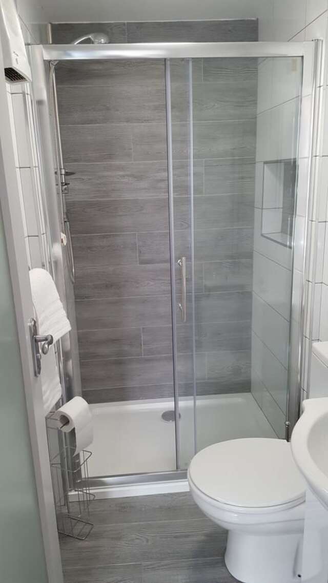Проживание в семье Pasta Factory Guest Rooms Голуэй-35